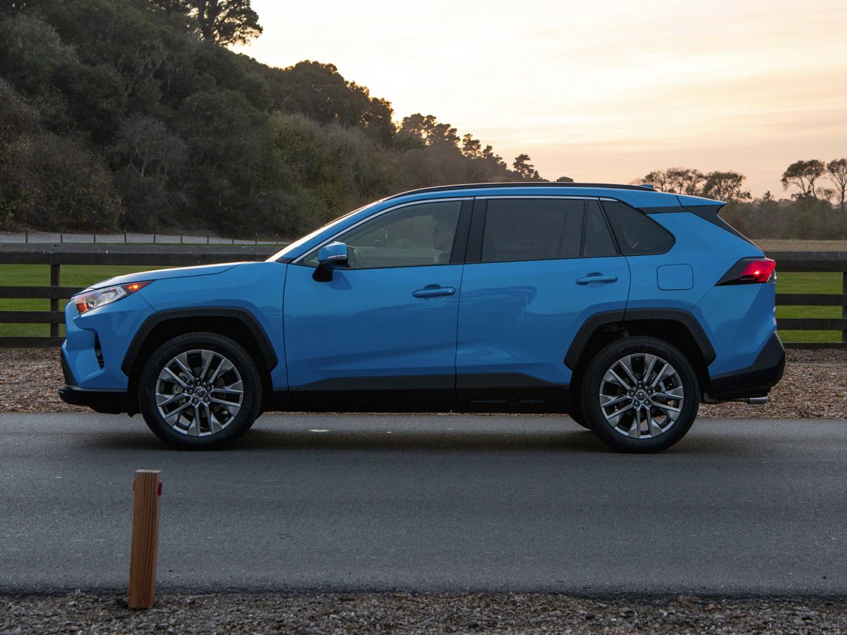 2020 Toyota RAV4 Deals, Prices, Incentives & Leases, Overview - CarsDirect