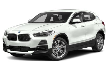 3/4 Front Glamour 2022 BMW X2