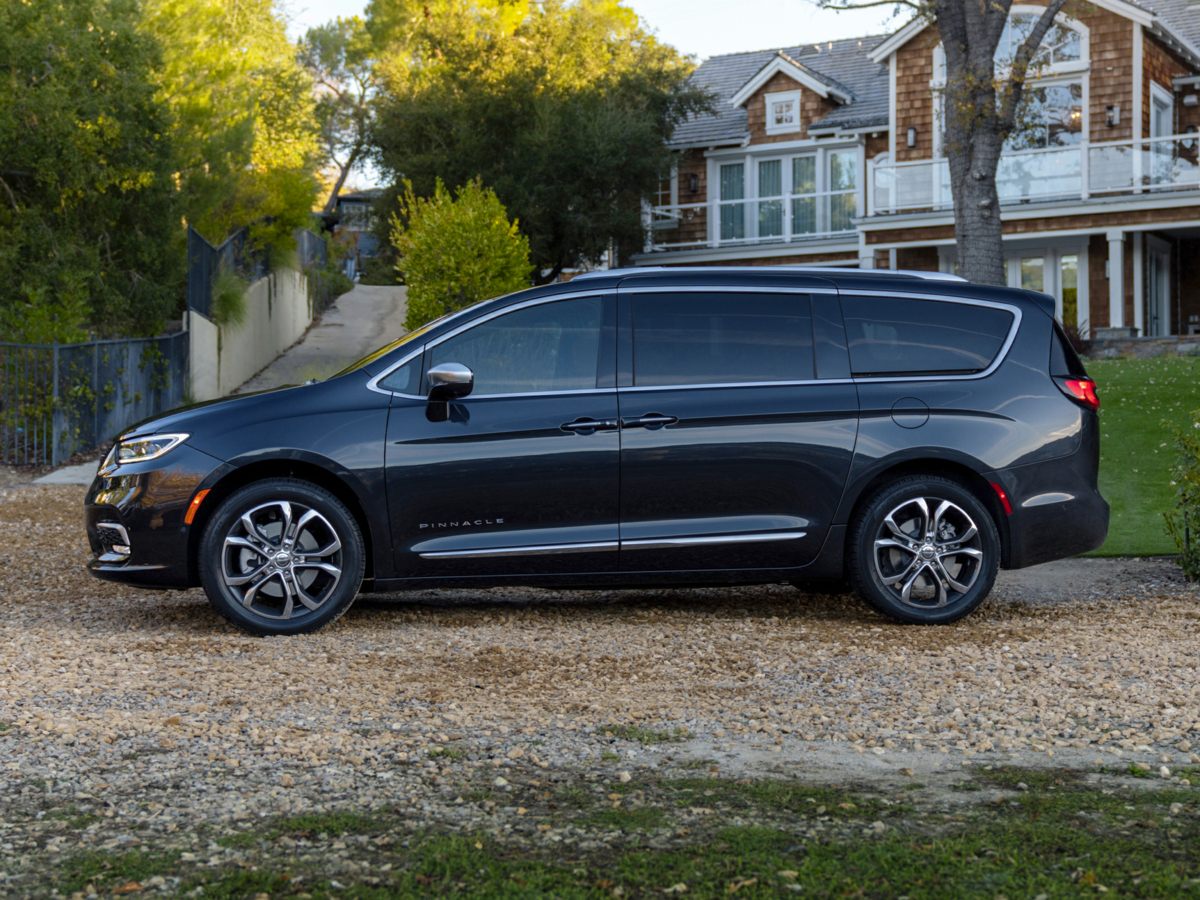 2021 Chrysler Pacifica Prices, Reviews & Vehicle Overview - CarsDirect