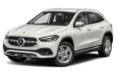 3/4 Front Glamour 2022 Mercedes-Benz GLA-Class
