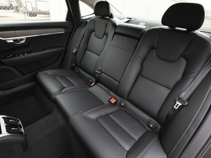 2023 Volvo S90 Interior