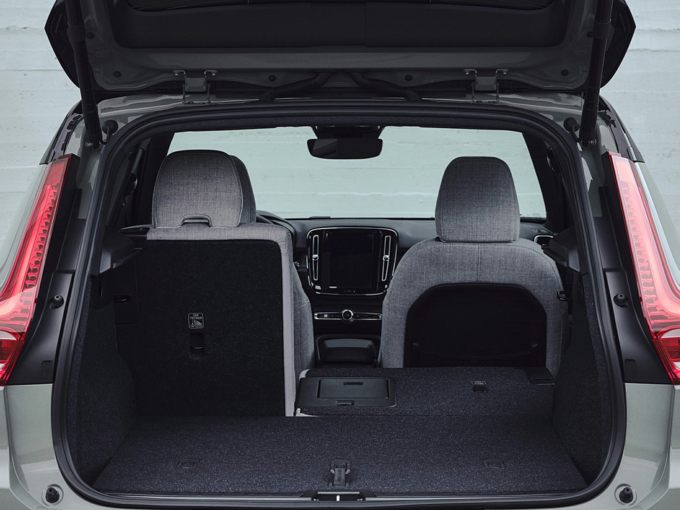 2023 Volvo XC40 Trunk