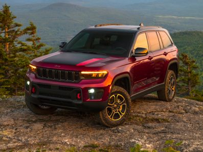 2022 Jeep Grand Cherokee Trailhawk Edition Is Perfect On/Off-Road Mix
