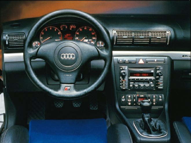 2000 audi quattro wagon interior