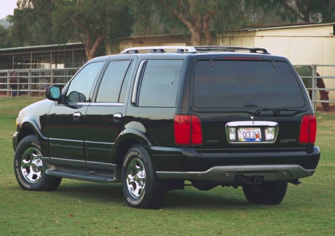 2002 Lincoln Navigator Pictures