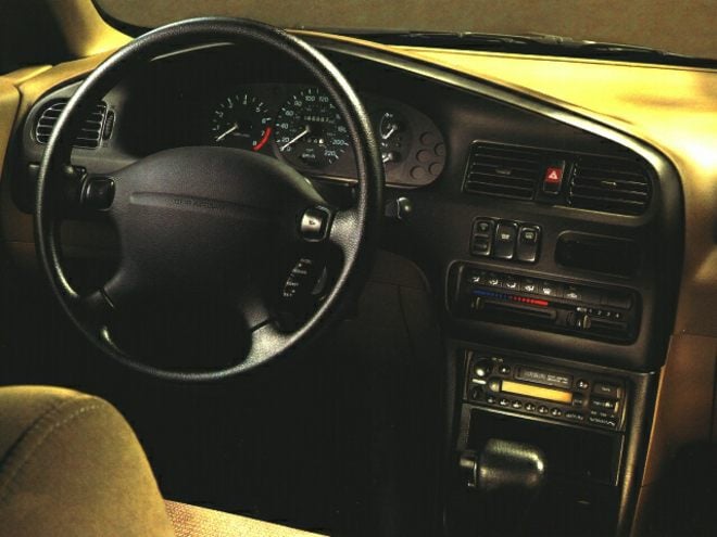 1996 Mazda Protege Pictures