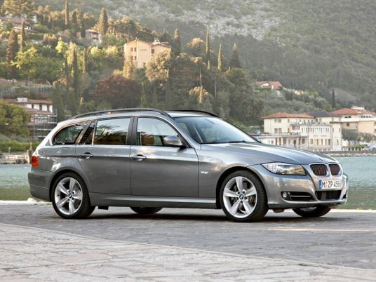 2011 BMW 328 Pictures