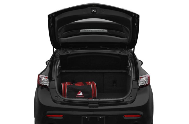 Trunk/Cargo Area/Pickup Box