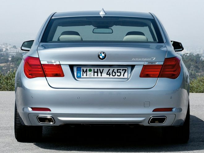 2012 BMW ActiveHybrid 750 Pictures