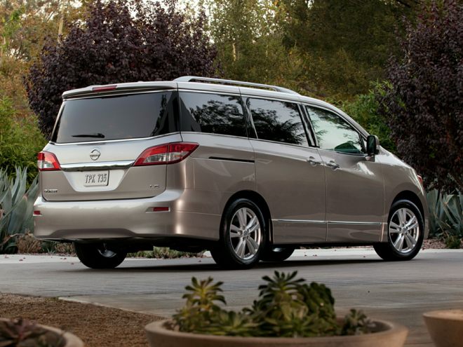 2011 Nissan Quest Pictures