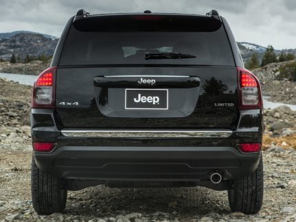 2016 Jeep Compass Specs, Price, MPG & Reviews