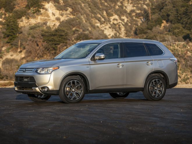 2015 Mitsubishi Outlander Pictures
