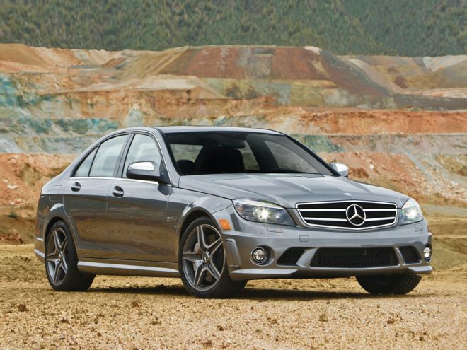 2010 Mercedes-Benz C63 AMG Pictures