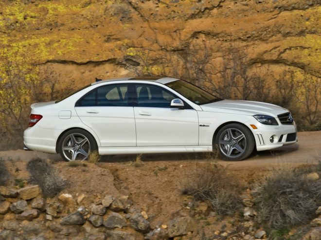 2010 Mercedes-Benz C63 AMG Pictures