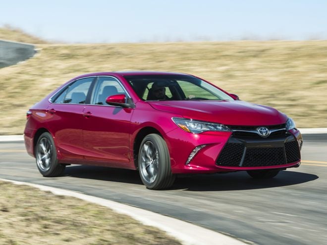 2017 Toyota Camry Pictures