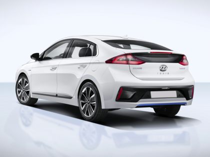 2018 Hyundai Ioniq Hybrid Reviews Prices Ratings and Specs