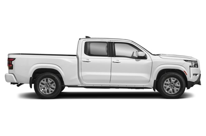 2022 Nissan Frontier Pictures