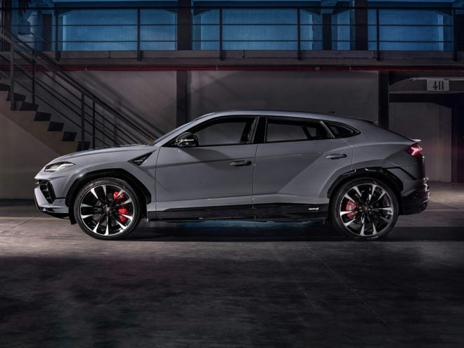 2024 Lamborghini Urus Pictures