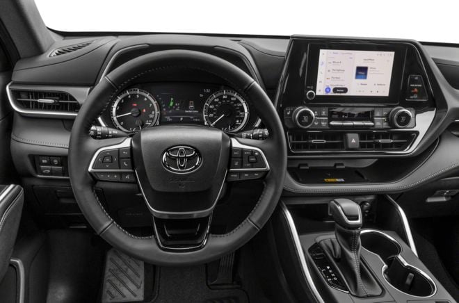 2023 Toyota Highlander Pictures