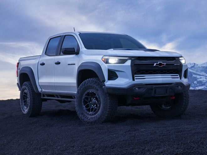 2024 Chevrolet Colorado Pictures