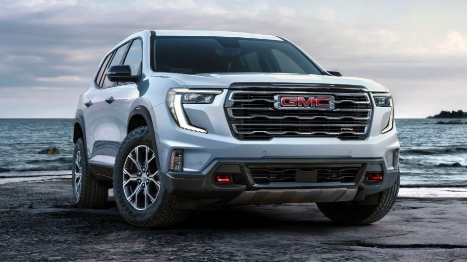 2024 GMC Acadia rebounds to larger size