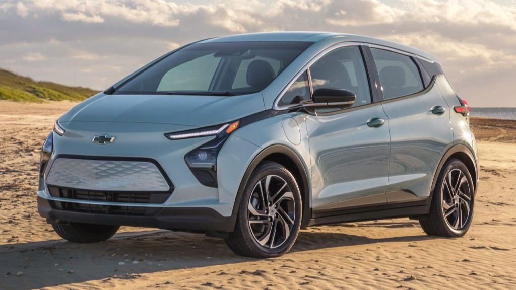 Chevy bolt on sale trim levels