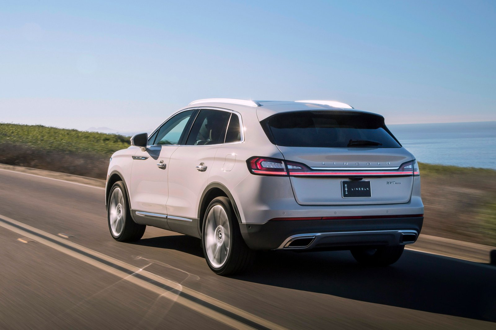 2019-lincoln-nautilus-preview-pricing-release-date