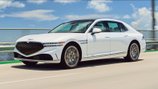 2023 Genesis G90