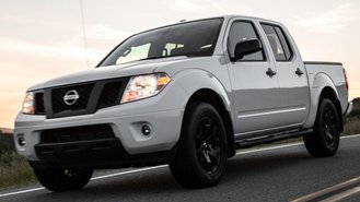 Nissan Frontier, Titan Offering Free Midnight Edition Upgrade - CarsDirect