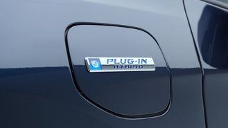 rebates for plug in hybrid vehicles