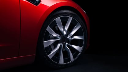 2024 Tesla Model 3 Highland wheel