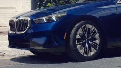 2024 BMW 5-Series front fender