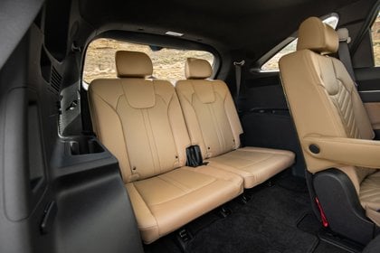 2025 Kia Sorento: Reviews, Prices, Ratings and Specs