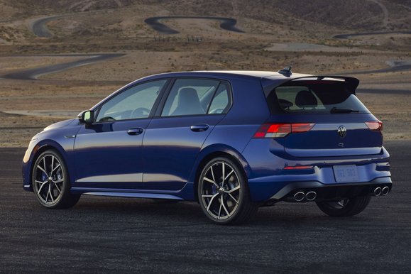 Review: 2022 Volkswagen Golf R hot hatch