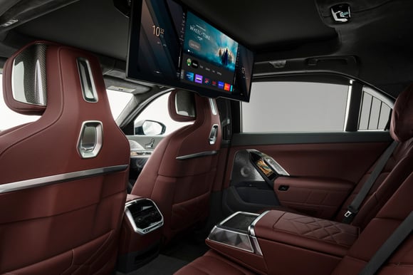 2023 BMW 7-Series interior