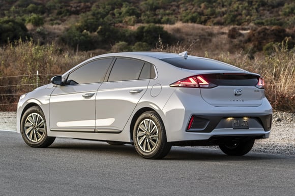 gemakkelijk barst Nautisch 2020 Hyundai Ioniq EV Already Eligible For $11,500 Discount - CarsDirect