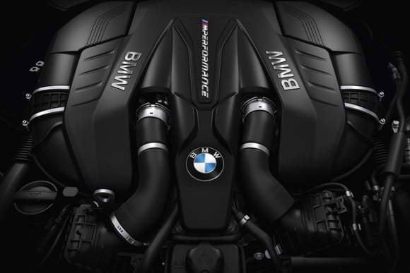 2024 BMW 5-Series Engine