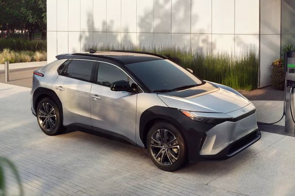 Toyota bZ4X Leases Offer Ultra-Low 7.5k Mileage Option - CarsDirect