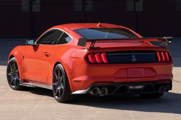 2022 Ford Mustang Shelby GT500 Heritage Edition offers $10,000