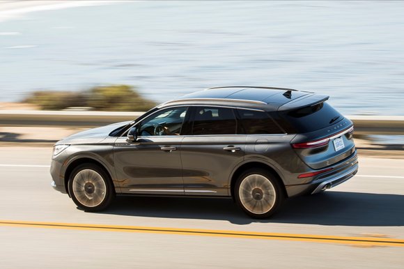 2021 Lincoln Corsair Grand Touring PHEV Starts At $51,225 - CarsDirect