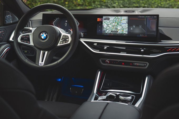 2024 BMW X5 Interior