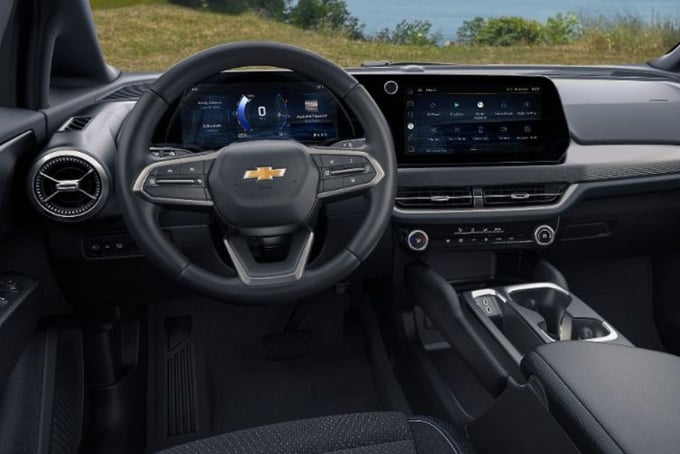2024 Chevrolet Equinox EV Interior