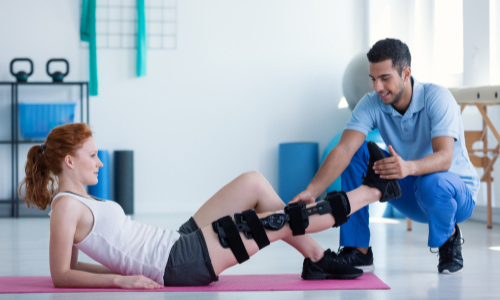 Benefits of a Physical Therapist for Sports Injury Recovery