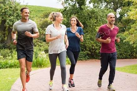 Image of a group of runners.