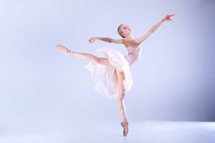 Image of a ballet dancer.