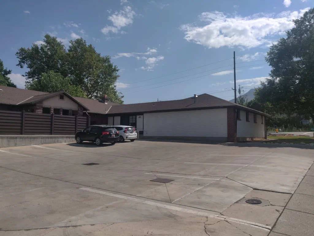 Holladay Chiropractic Parking Lot