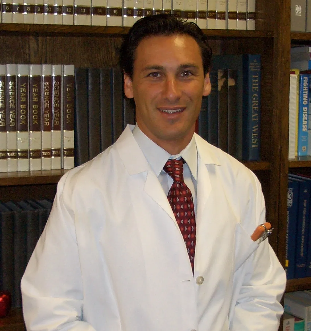 Dr. Eric Nepomnaschy