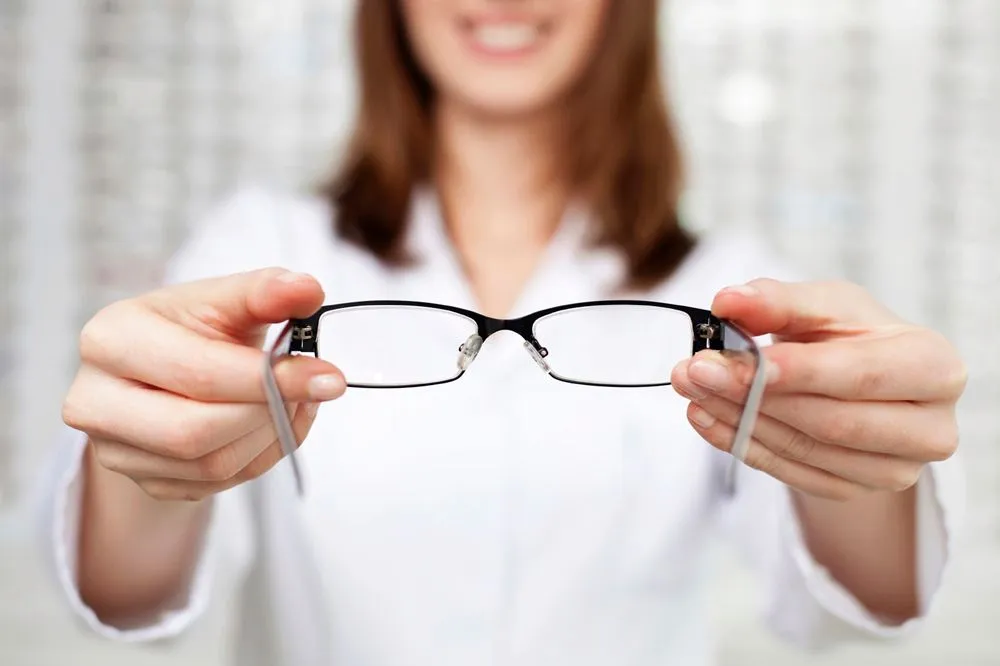 Best place for eye exam and glasses near me online