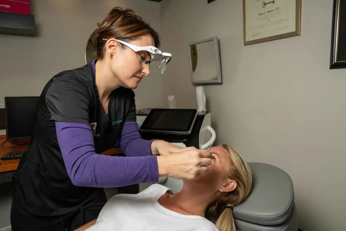 Meibomian disfunction