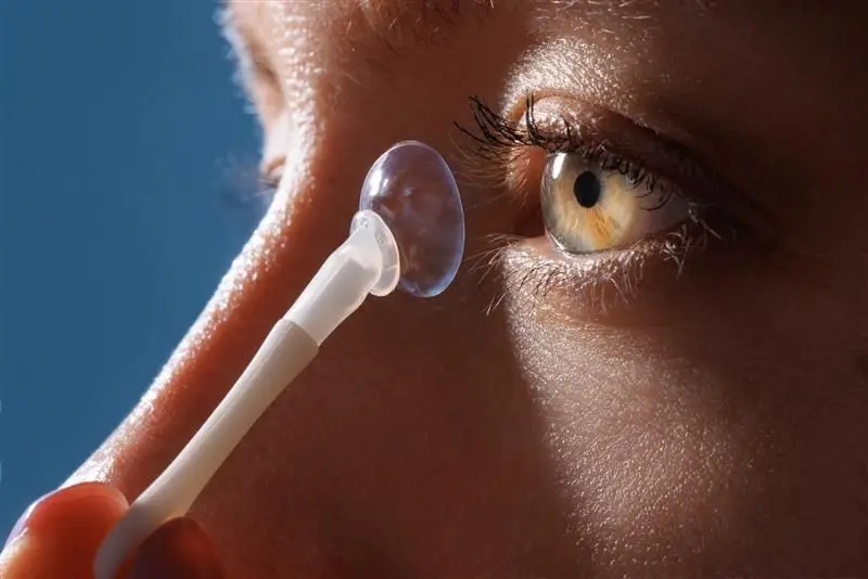 Customizing_Contact_lens